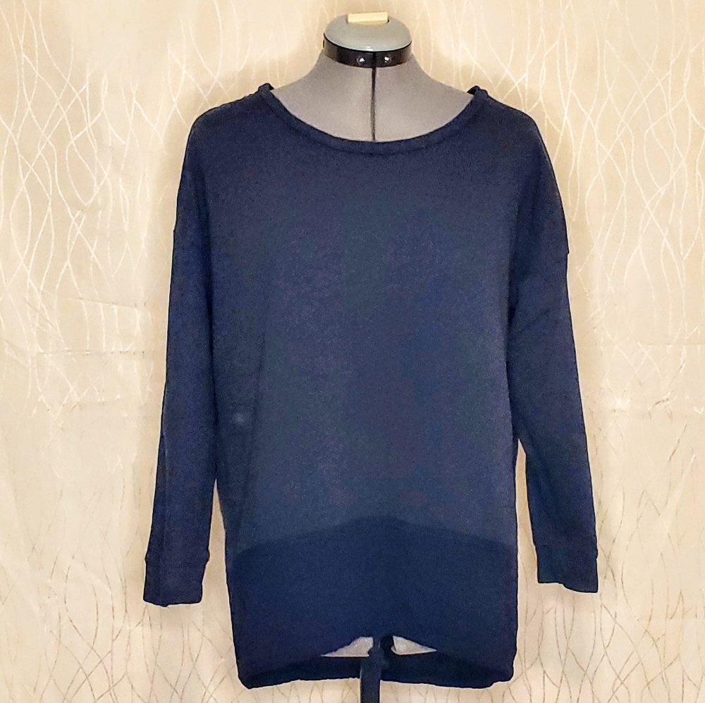 Roots Sweater w/ Drawstring size medium